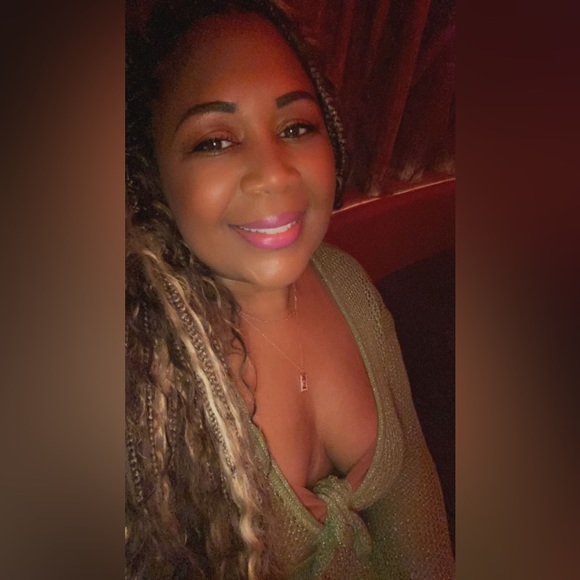 Meet your Posher, Laquisa - Picture 1 of 1